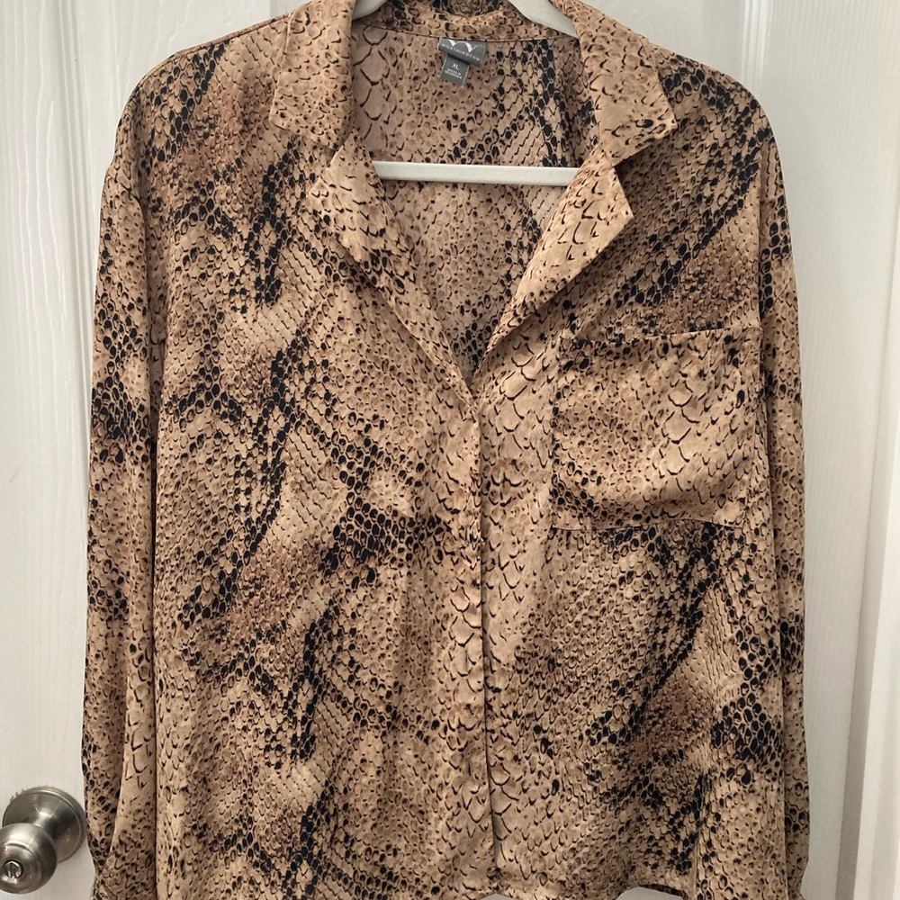 Worthington Brown Snakeskin Blouse